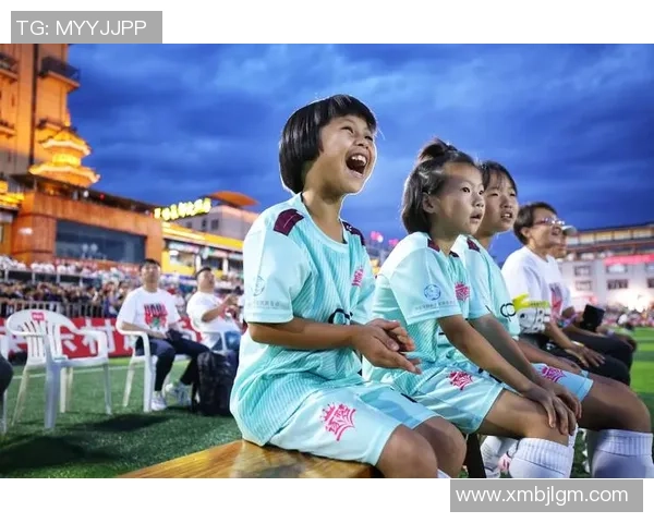 中国小孩足球天才崭露头角成未来之星引领新一代足球梦想 中国小孩足球天才崭露头角成未来之星引领新一代足球梦想