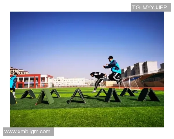 新疆头号足球球星拼搏人生故事点燃绿茵梦想与民族荣耀