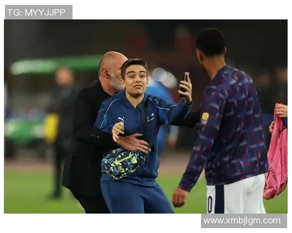 足球巨星追星圈：球迷互动与明星动向全方位聚焦平台